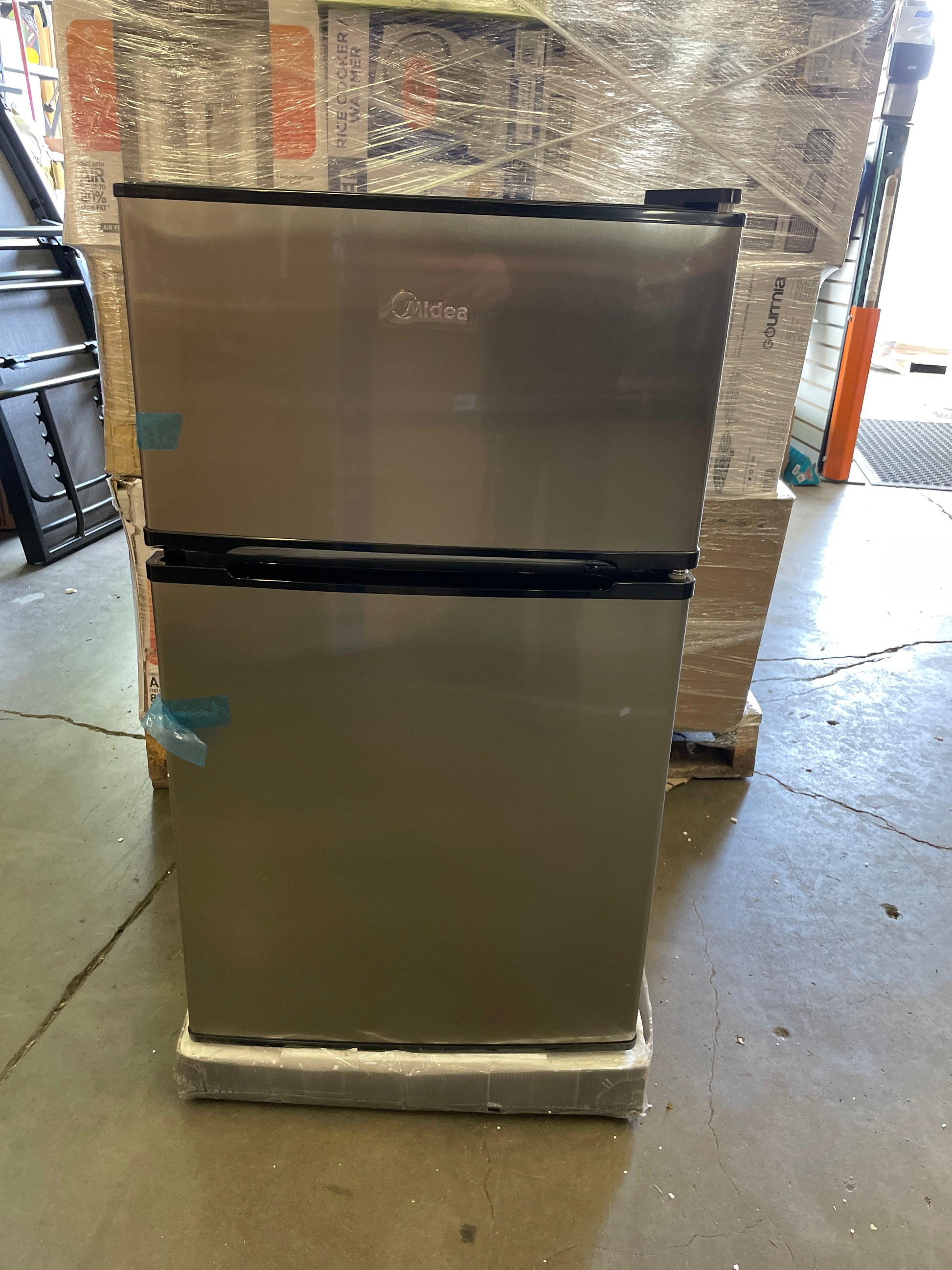 Midea WHD-113FSS1 Compact Refrigerator, 3.1 cu ft, Stainless Steel - Retail $259