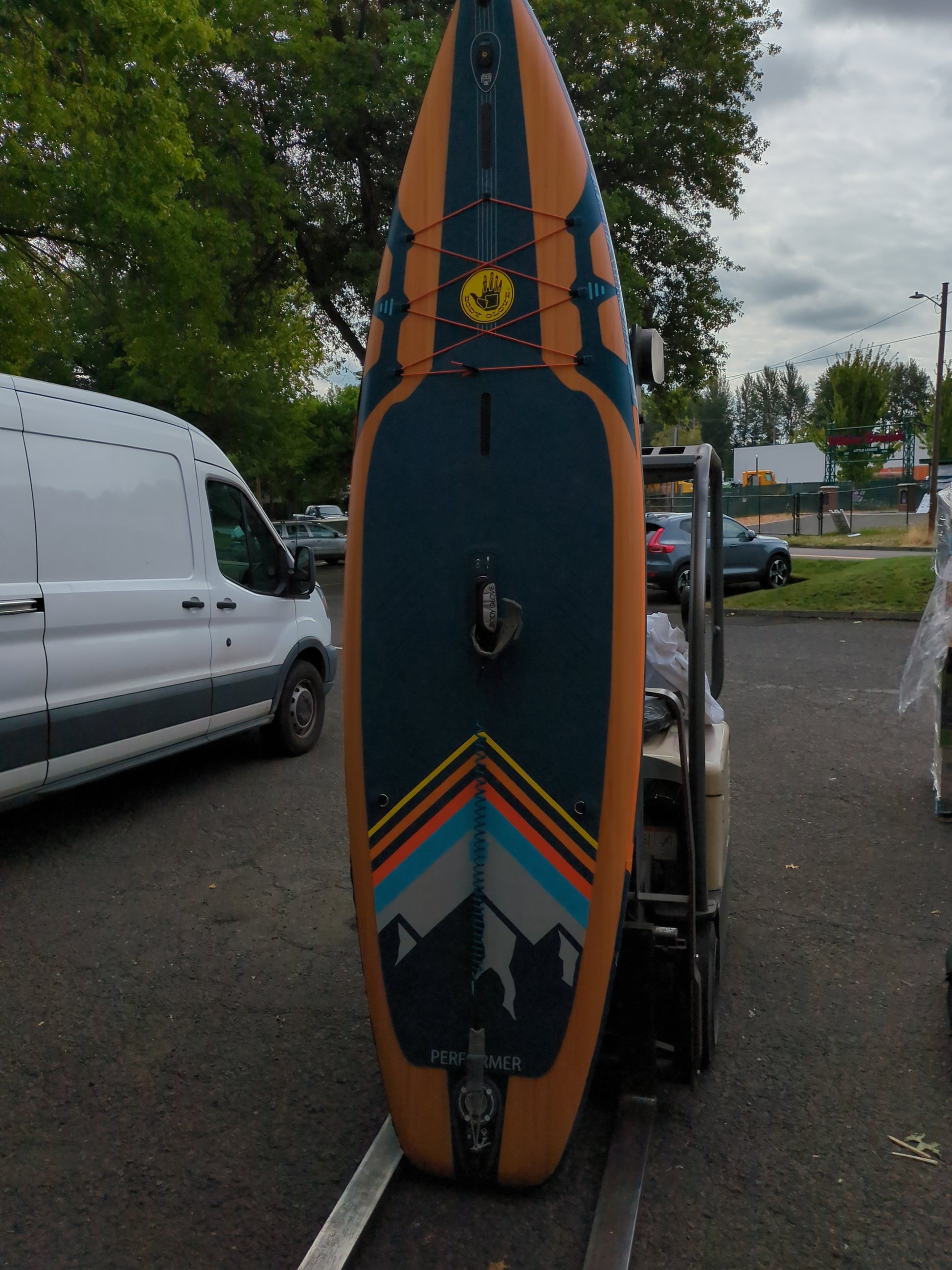 BODY GLOVE 11' ISUP BOARD - Retail $399