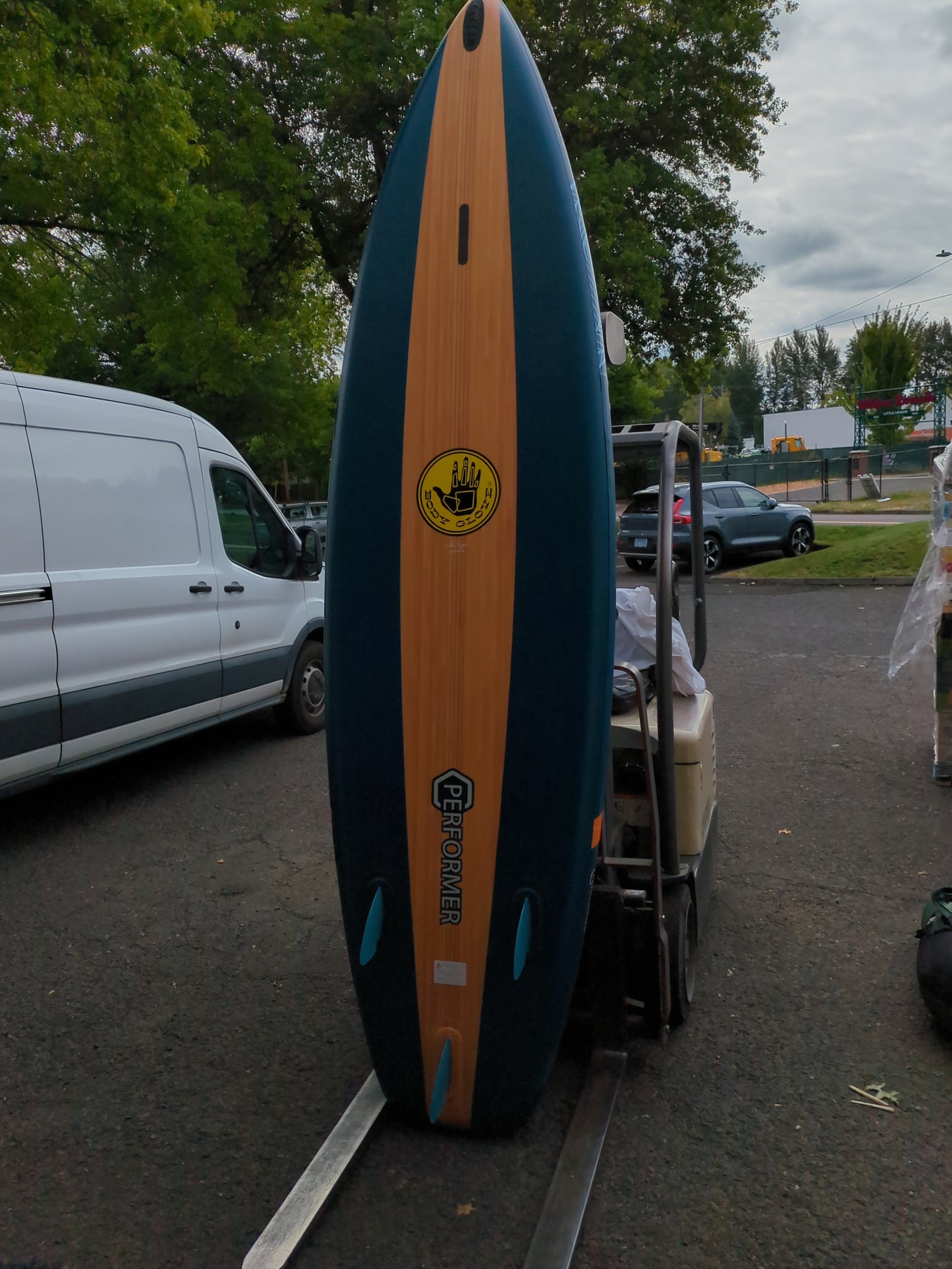 BODY GLOVE 11' ISUP BOARD - Retail $399