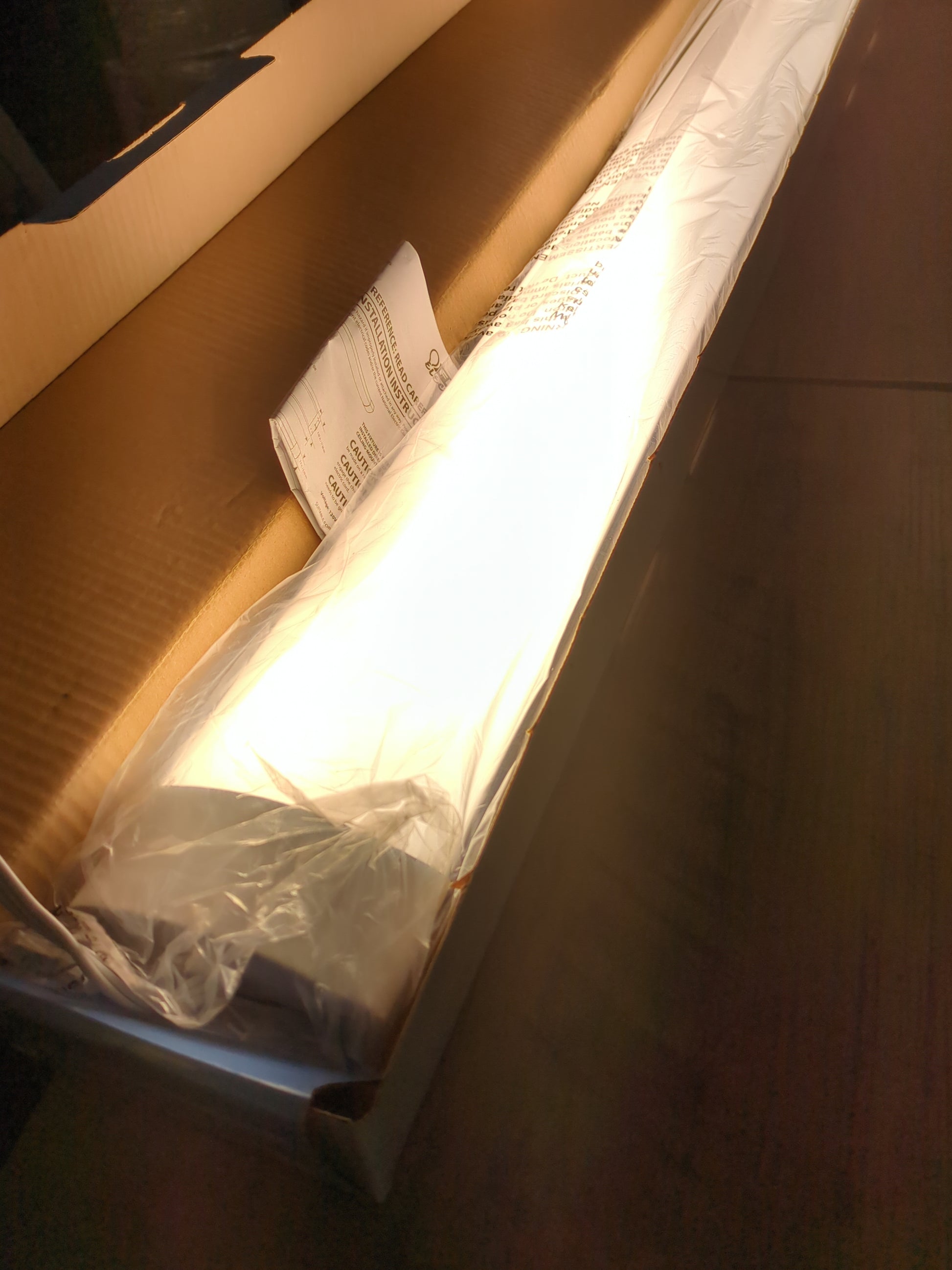 FEIT 4' LED SHOP LIGHT - Retail $59