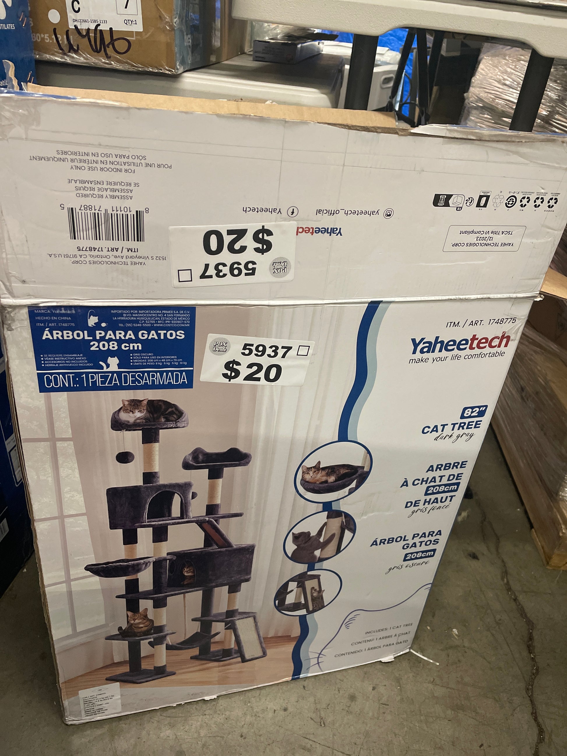 YAHEETECH 82.5" CAT TREE - Retail $73