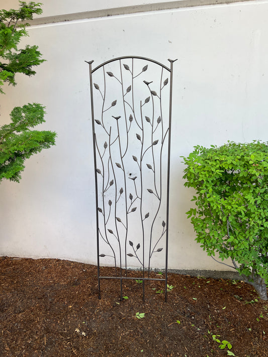 ARCHED GARDEN TRELLIS - Retail $22