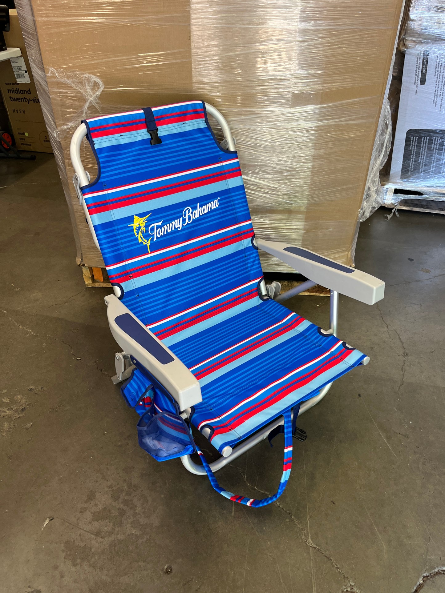 TOMMY BAHAMA BEACH CHAIR - Retail $39