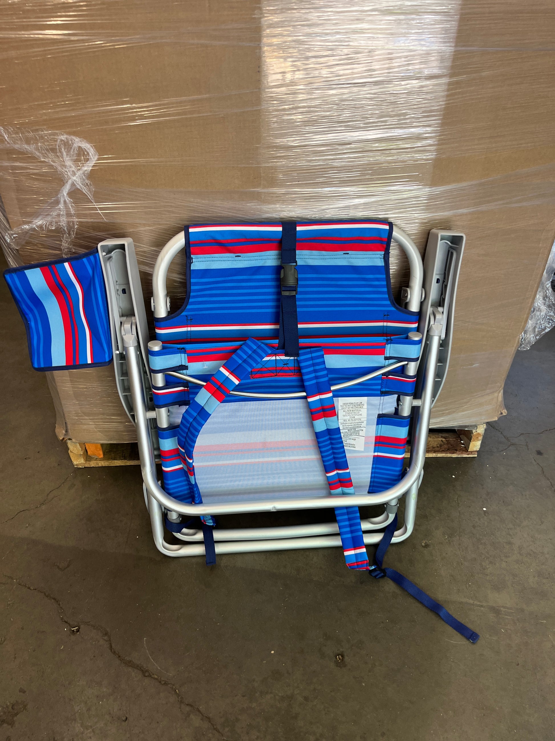 TOMMY BAHAMA BEACH CHAIR - Retail $39