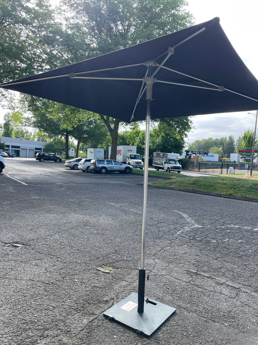 2M 6' MARKET UMBRELLA - Retail $99