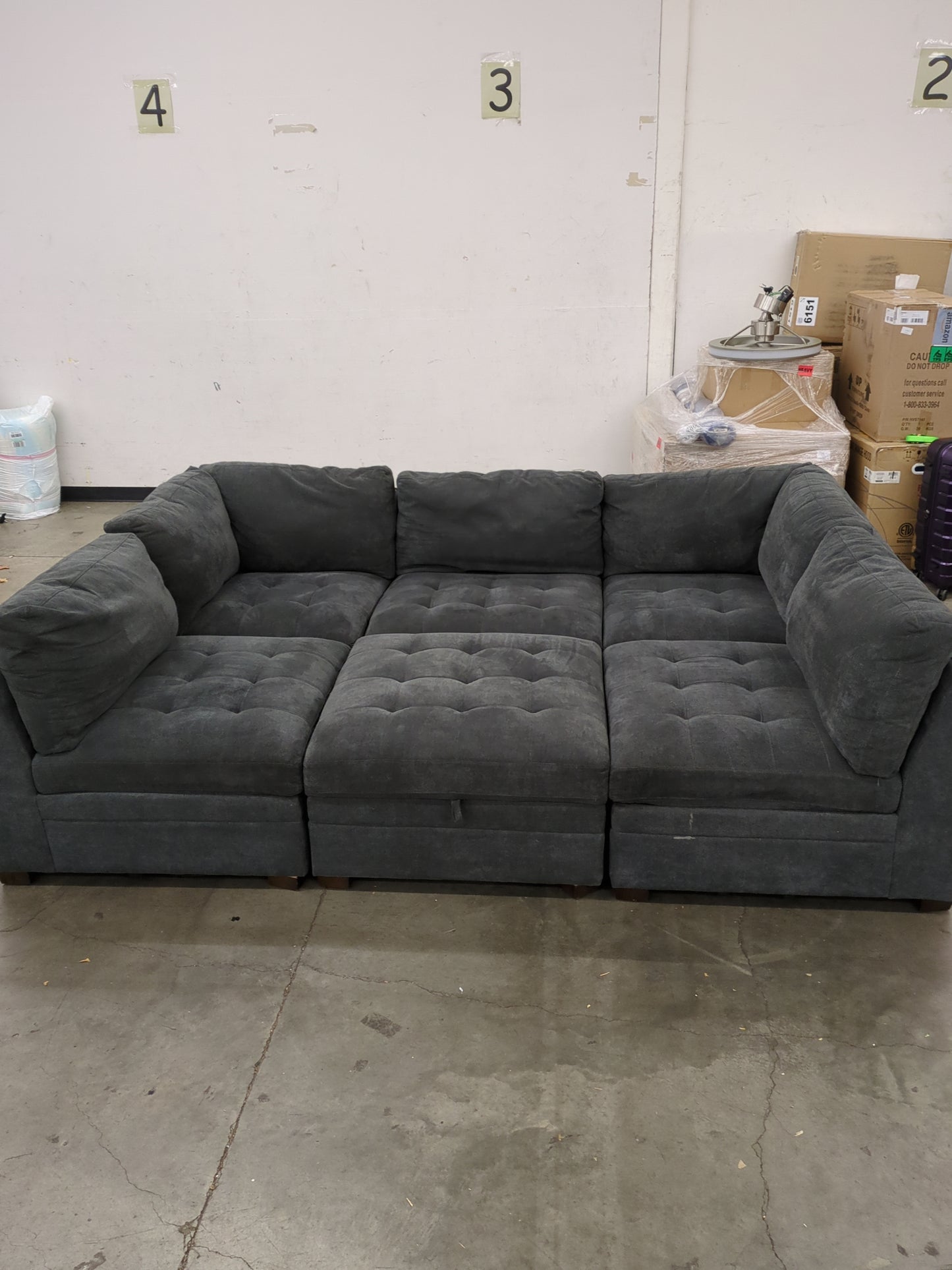 Costco - Thomasville Tisdale Fabric Sectional with Storage Ottoman - Retail $1699