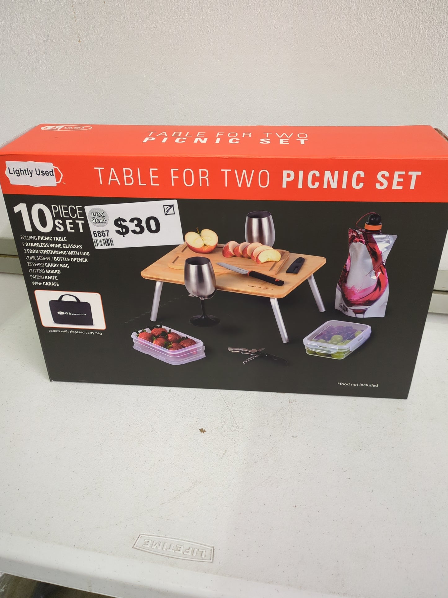 TABLE FOR TWO PICNIC SET - Retail $29