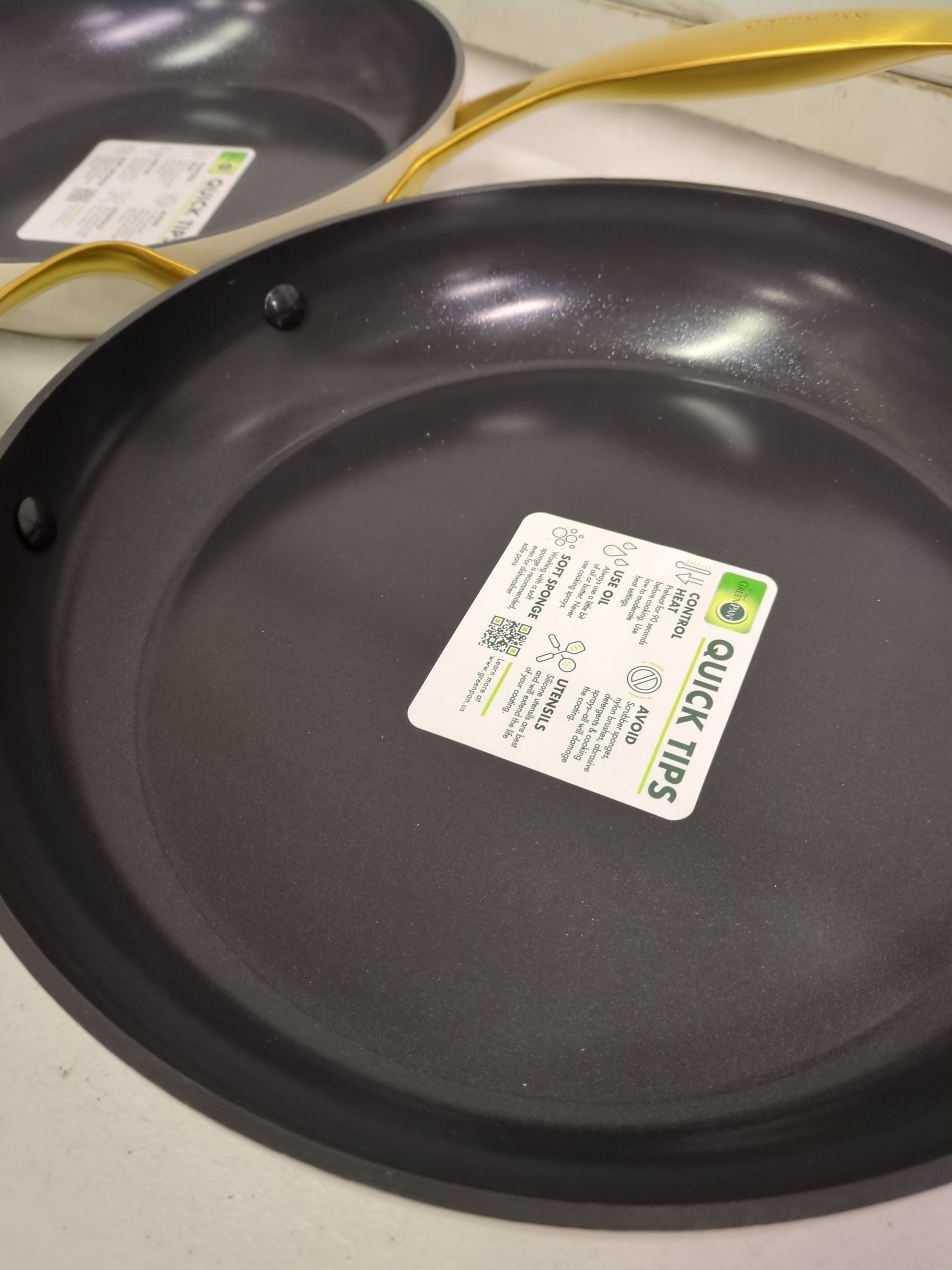 GREENPAN JEWEL PRO - Retail $49