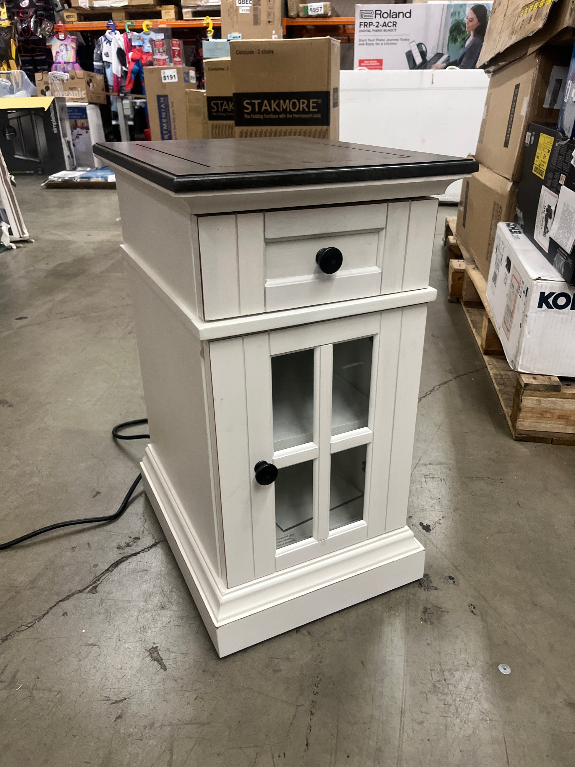 SIDE TABLE W POWER WHITE - Retail $129