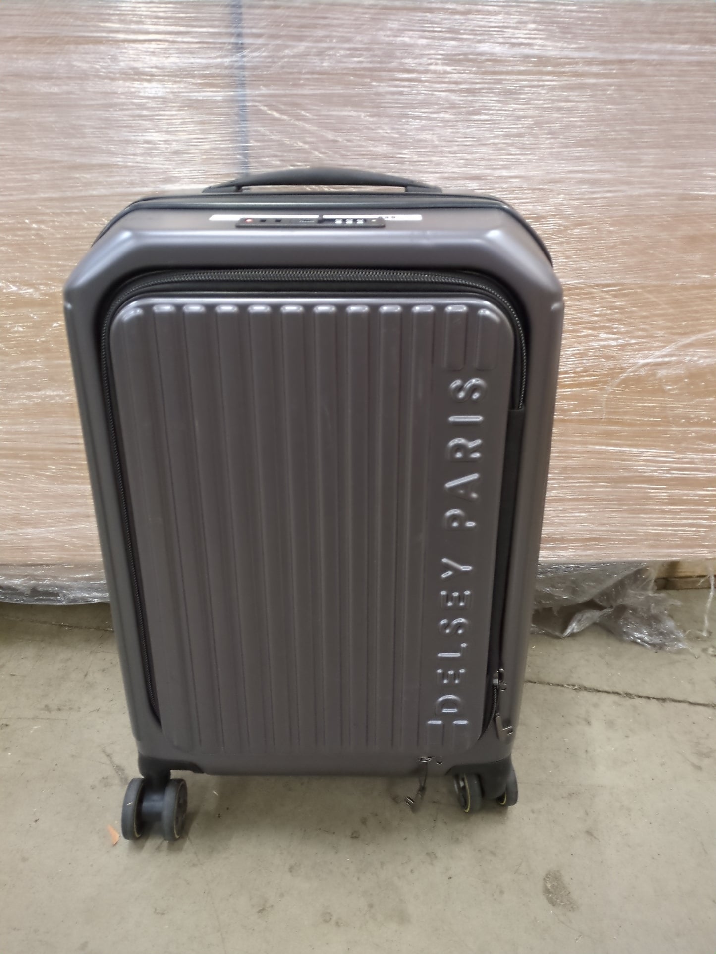 DELSEY CARRY ON - Retail $99