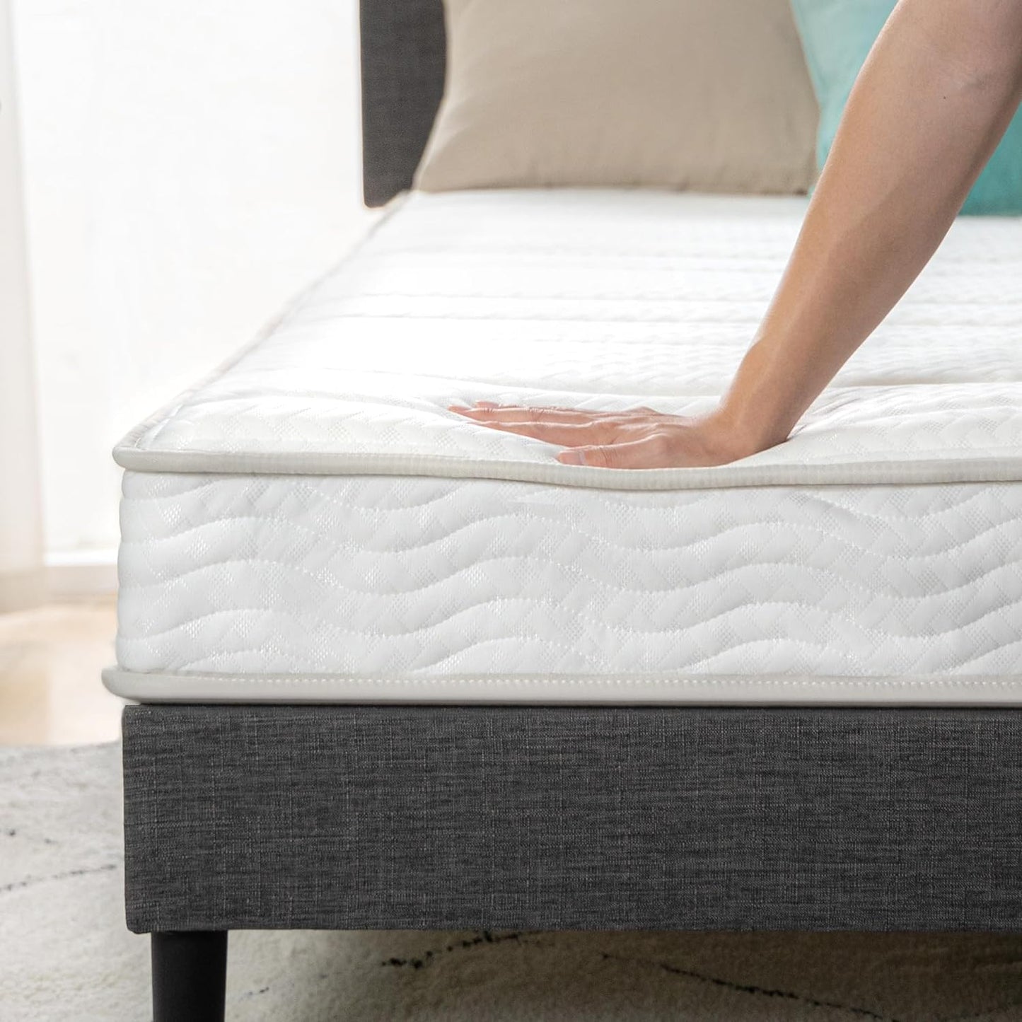 NEW - Zinus NARROW TWIN 6 Inch Foam and Spring Hybrid Mattress [New Version], Fiberglass Free, Medium Firmness, Durable Support, Certified Safe Foams & Fabric, Bed-in-A-Box- Retail $96