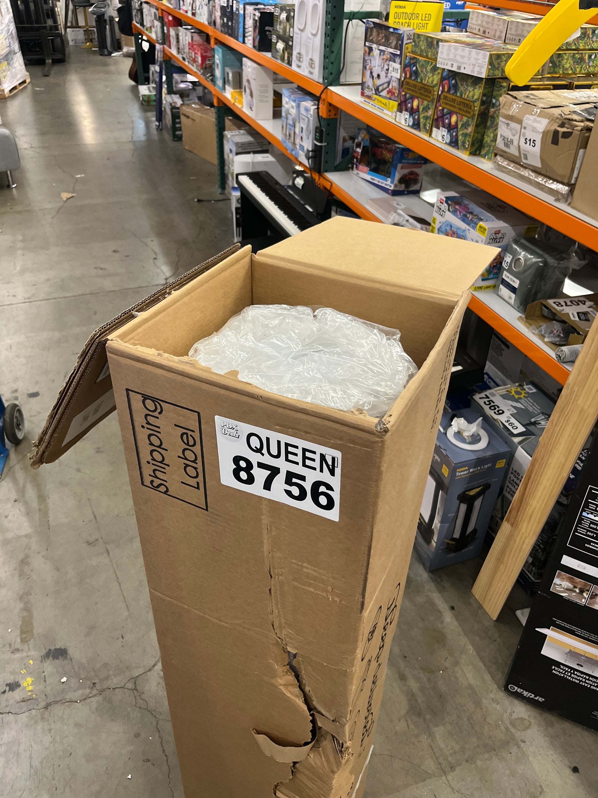 Signature Design by Ashley Queen Size Chime 12 Inch Medium Firm Hybrid Mattress with Cooling Gel Memory Foam for Pressure Relief - Retail $339