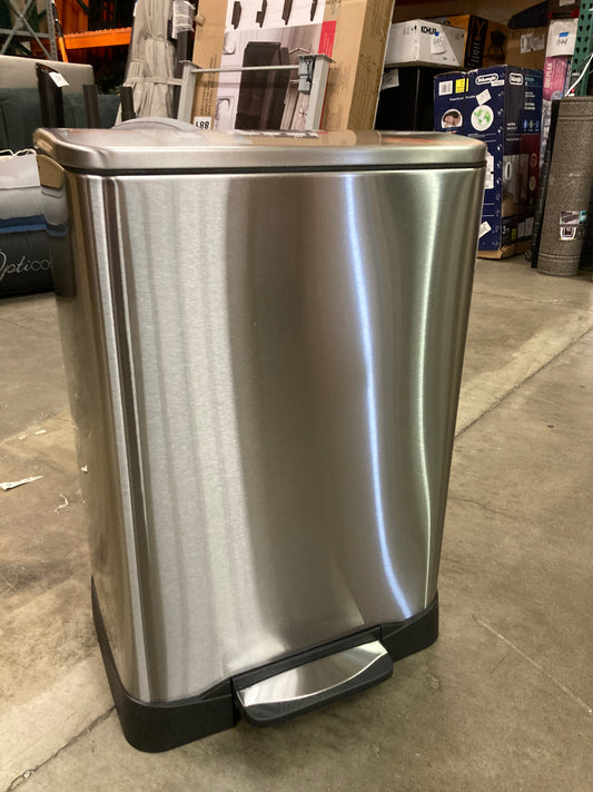 Costco - Neocube 50 Liter Dual Compartment 28 Liter and 18 Liter Stainless Steel Recycle and Trash Bin - Retail $99