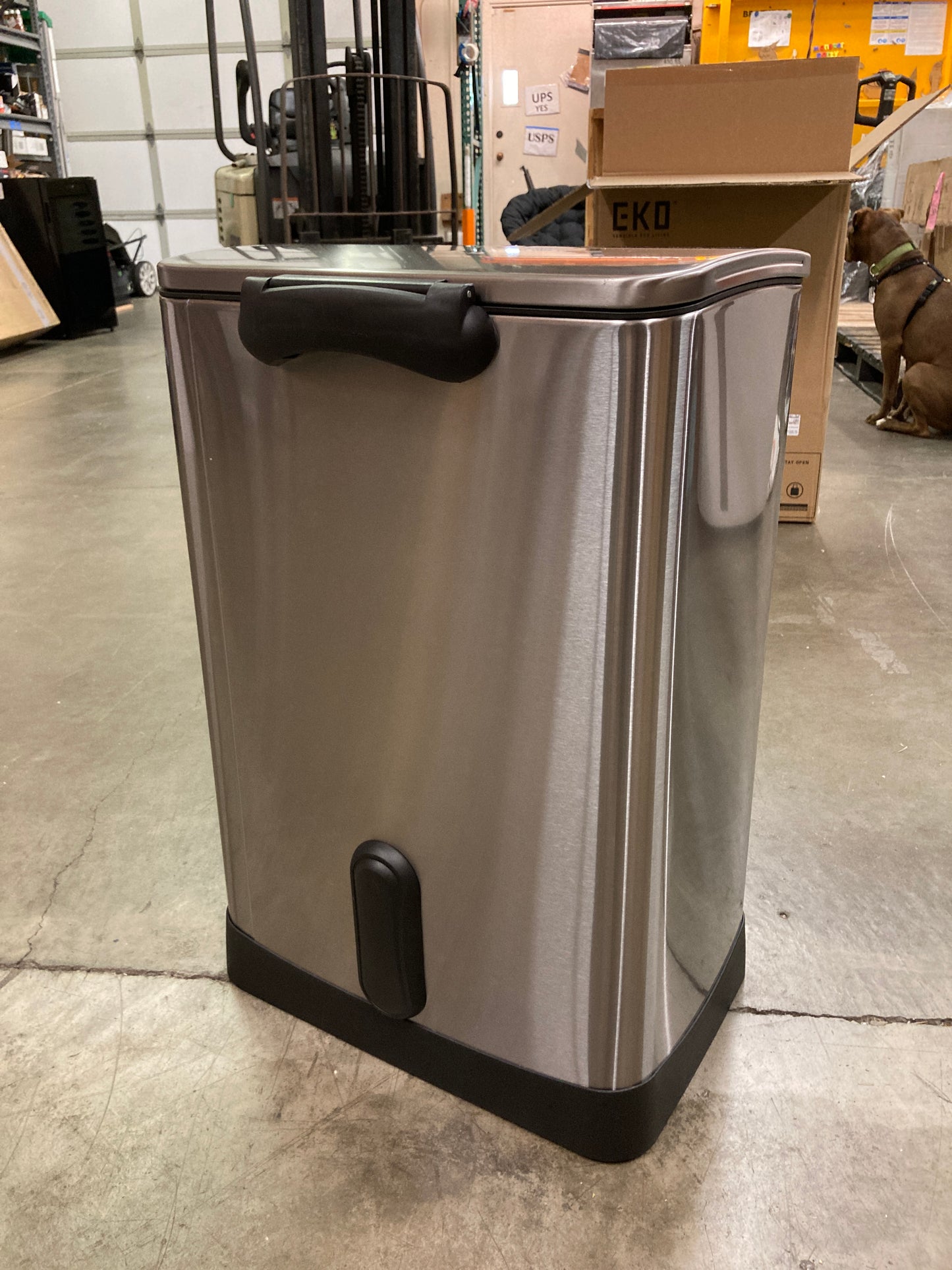 Costco - Neocube 50 Liter Dual Compartment 28 Liter and 18 Liter Stainless Steel Recycle and Trash Bin - Retail $99
