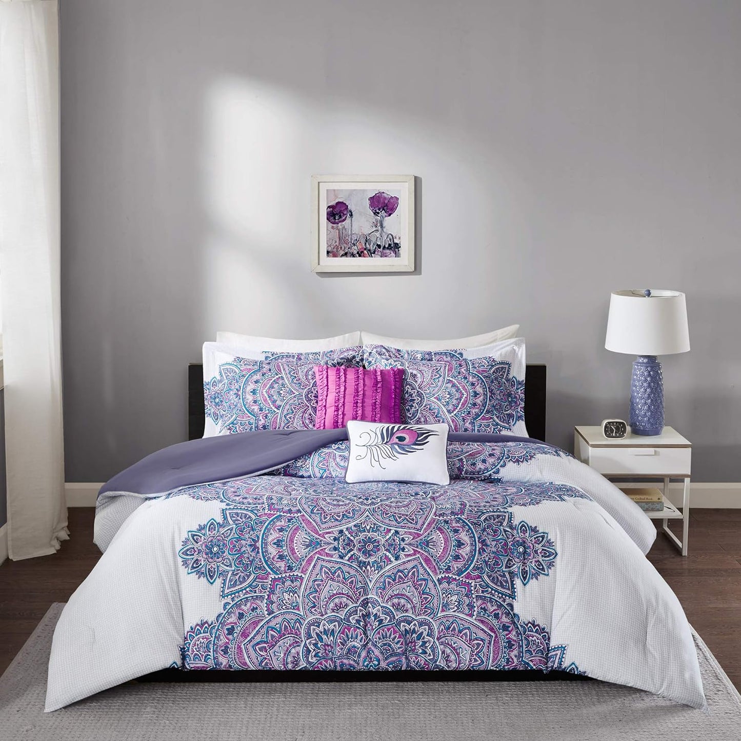 NEW - Intelligent Design Mila Comforter Bed Sets â€“ All Season Ultra Soft Microfiber Teen Bedding - Perfect For Dormitory-Great For Guest and Girls Bedroom, Full/Queen, Medallion Purple 5 Piece - Retail $63