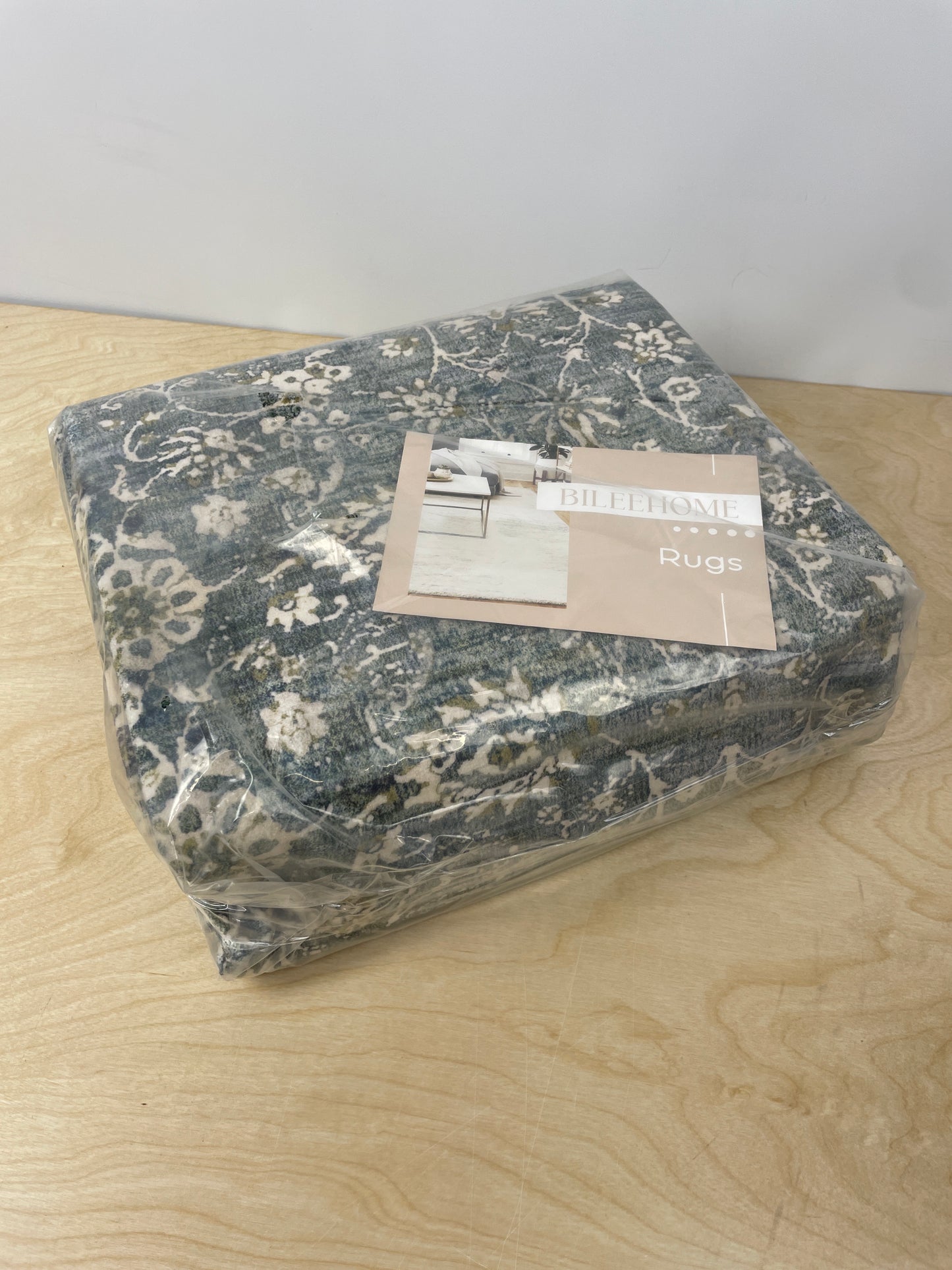 NEW - 6x9 Area Rugs Washable Rugs for Bedroom,Faux Wool Moody Floral Boho Vintage Oriental Indoor Carpet for Living Room,Hunter Forest Green - Retail $86
