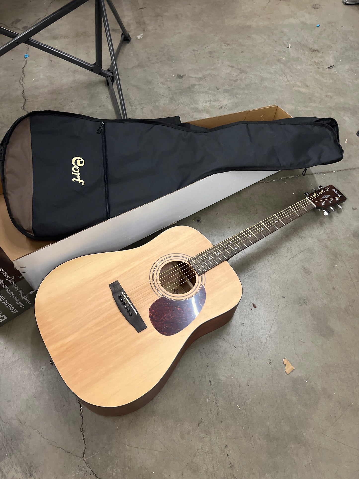 Costco - Cort Acoustic Guitar Earth Pack Bundle - Retail $199