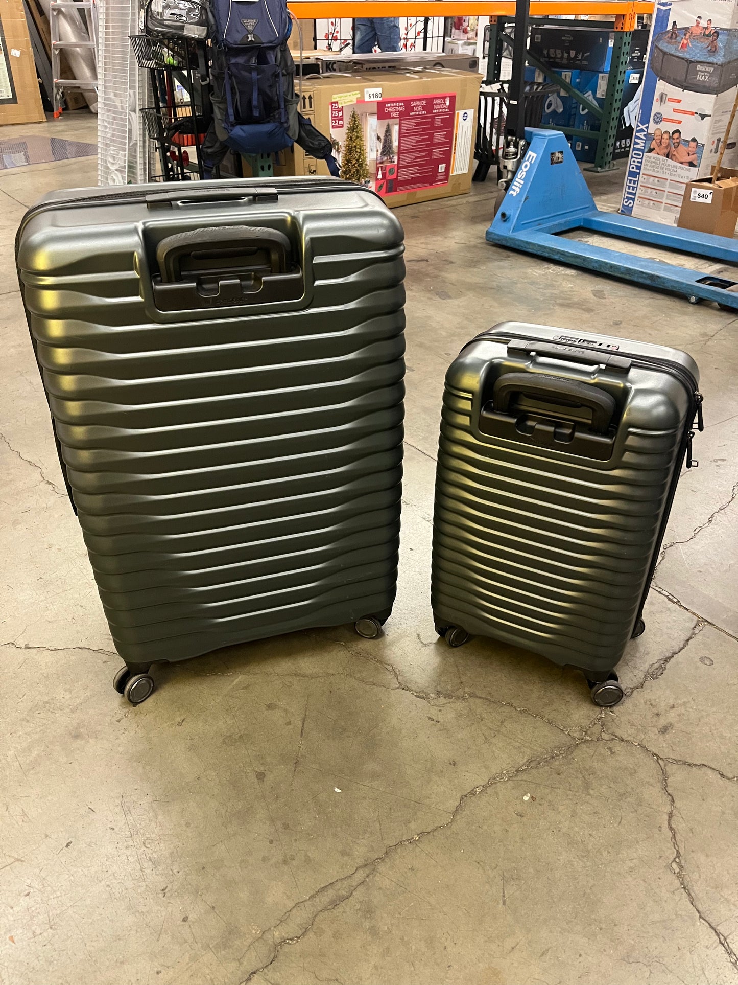 Samsonite Element Green XLT 2.0 Luggage 2 Piece Set Silver - Retail $199