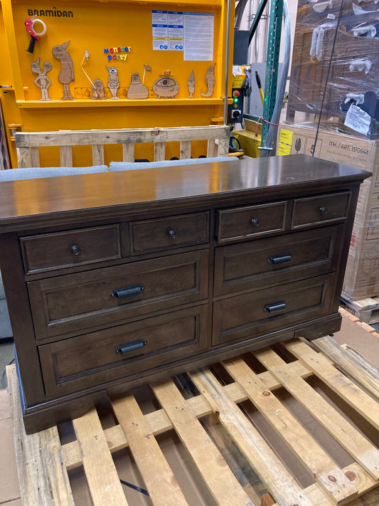 Costco - Universal Broadmoor Dresser - Retail $399