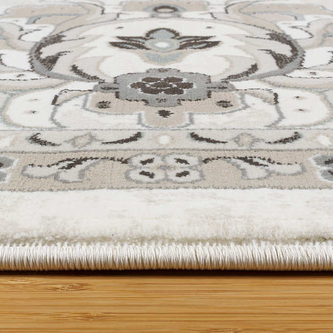 NEW - Costco - Thomasville Timeless Classic Rug Collection, Minerva Ivory 7'10" x 10'- Retail $309