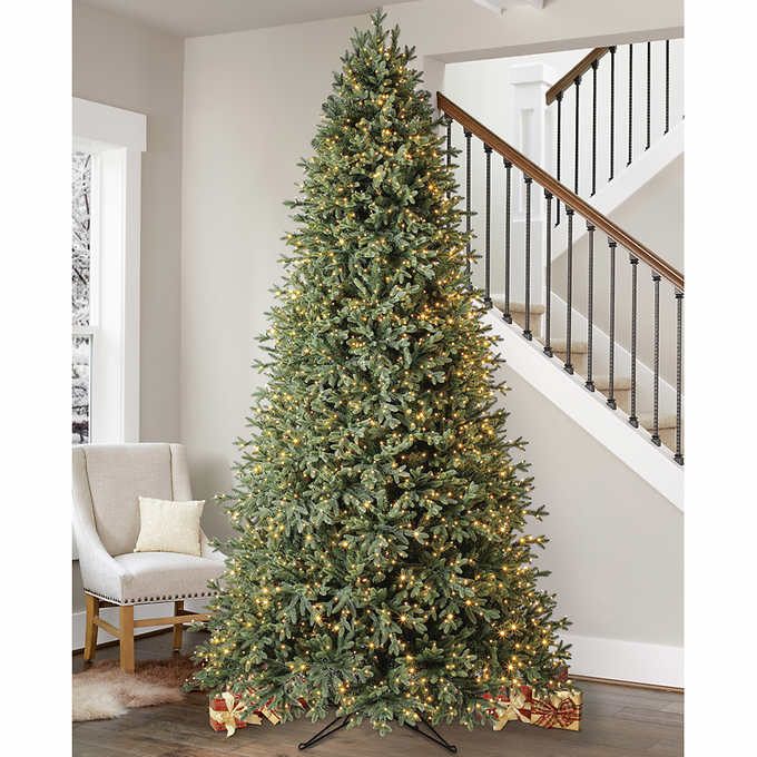 NEW - Costco - 9' Pre-Lit Radiant Micro LED Artificial Christmas Tree - Retail $599