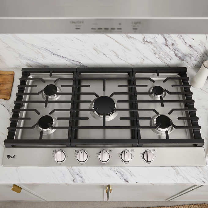 NEW w/ minor dmg - LG 30” GAS Cooktop with UltraHeat 20K BTU Burner - Retail $849