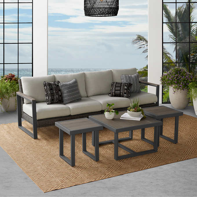 Costco - Maricopa 5-piece Outdoor Woven Sectional Set - Retail $1599