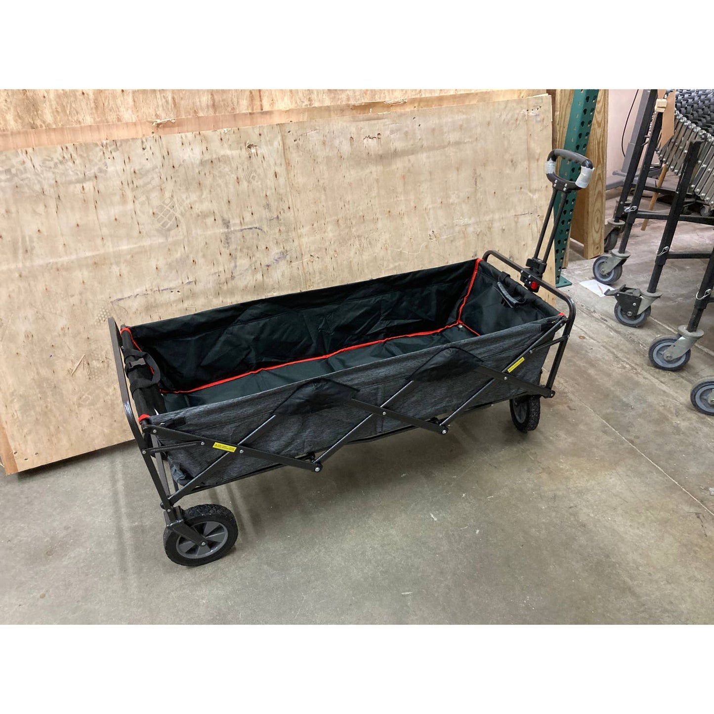 Like NEW - Costco - Mac Sports Extended Folding Wagon - Retail $89