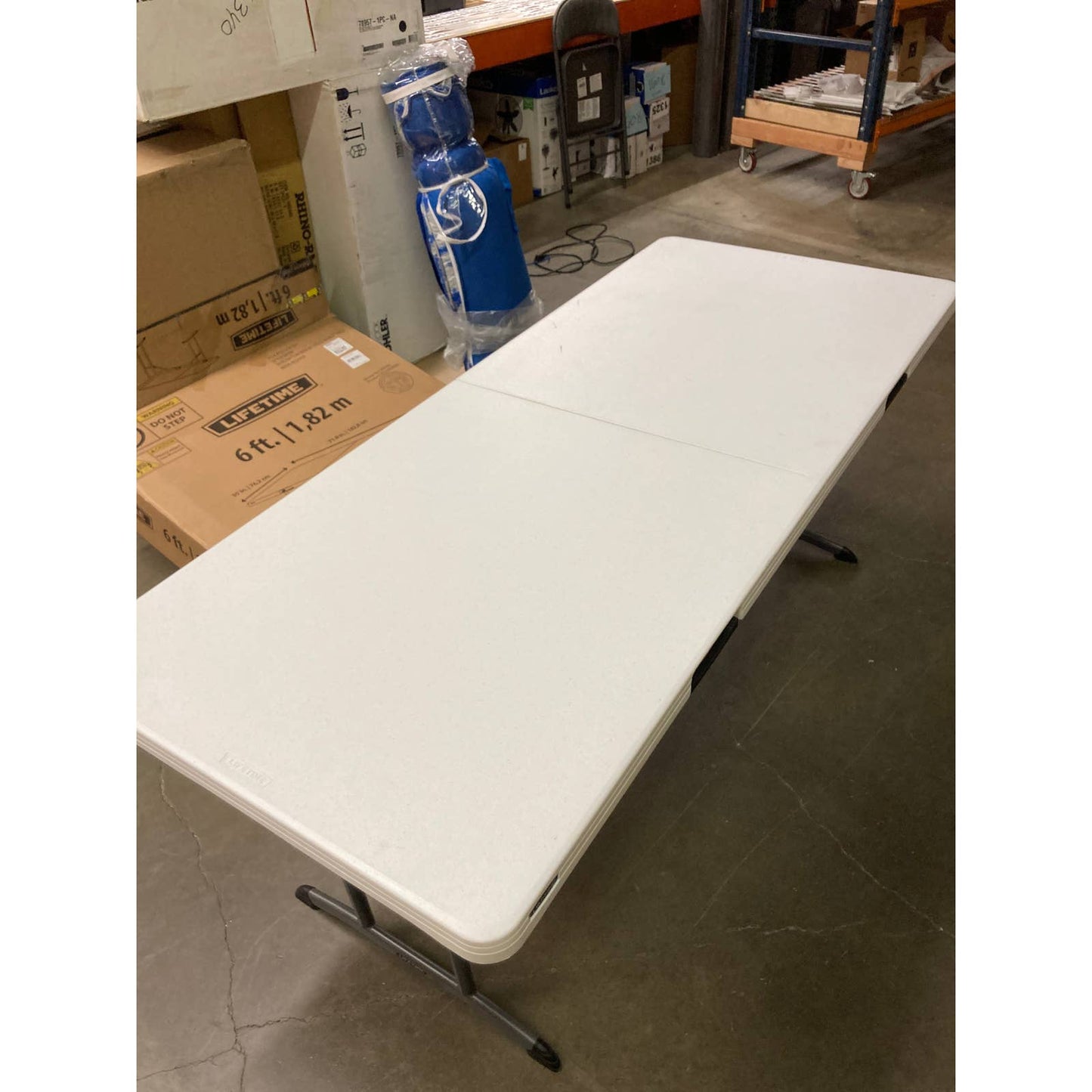 NEW - Lifetime Commercial 6' Fold-in-Half Table - Retail $159