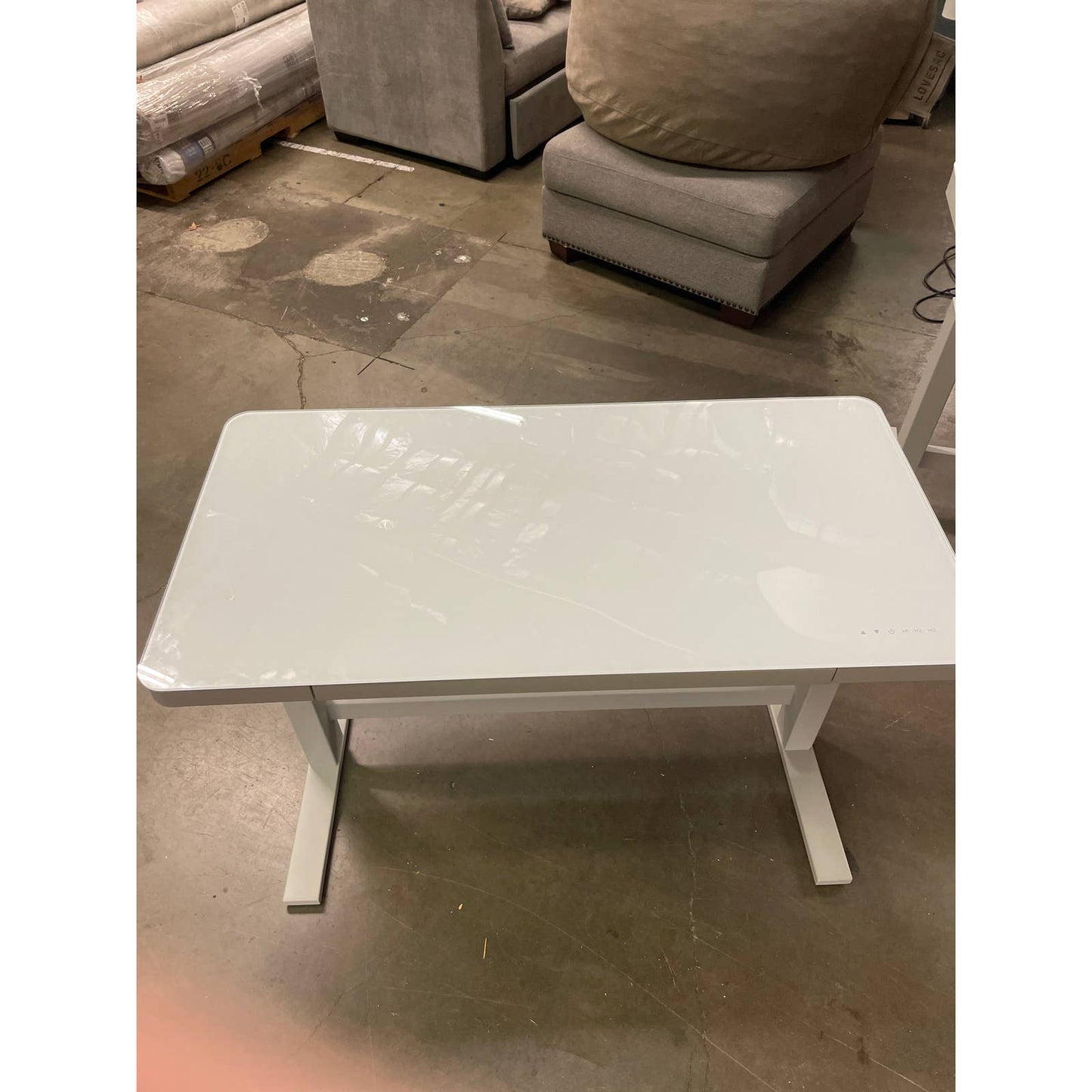 Costco - Tresanti Geller 47” Adjustable Height Desk - Retail $329